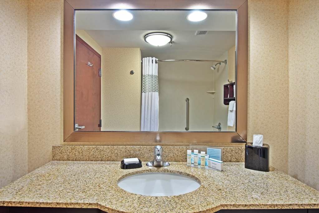 Фото Hampton Inn Huntington/Barboursville