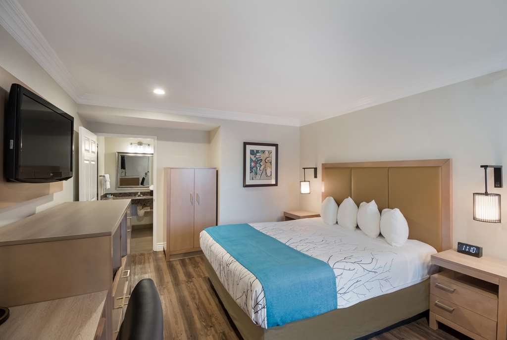 Фото Best Western Woodland Hills Inn
