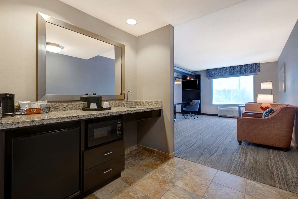 Фото Hampton Inn & Suites Seattle/Federal Way