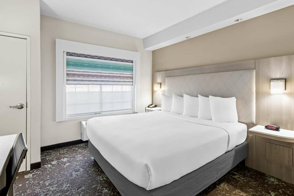 Фото Best Western Worlds of Fun Inn & Suites