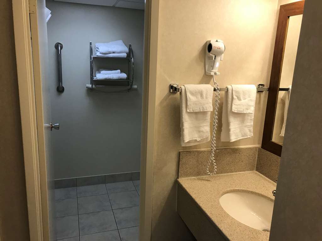 Фото Best Western Thunder Bay Crossroads