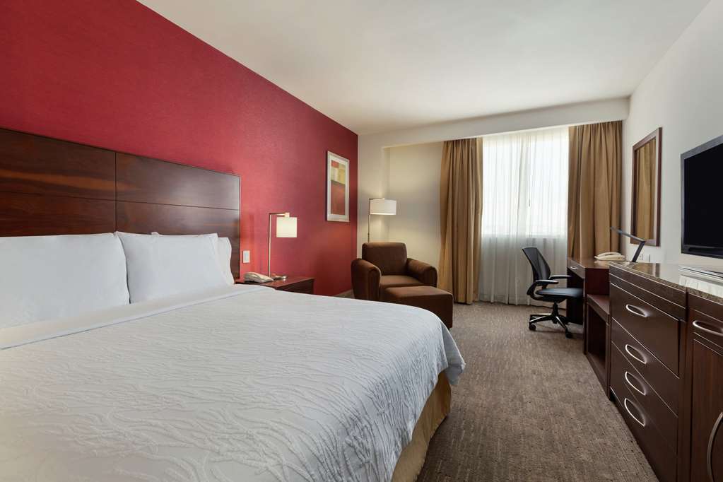 Фото Hilton Garden Inn Queretaro