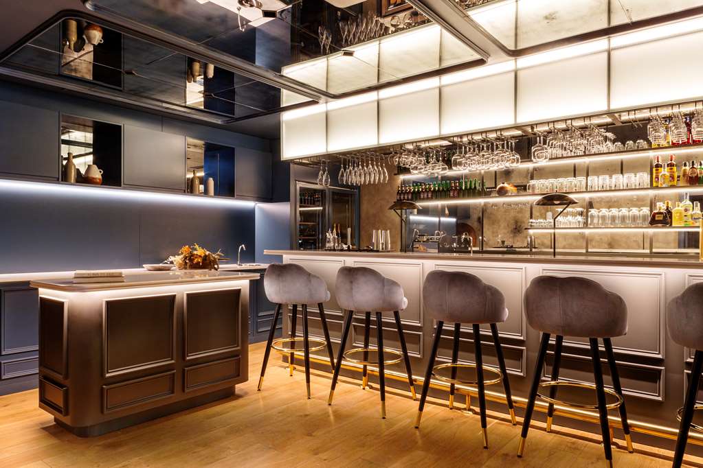 Фото Radisson Blu Hotel, Madrid Prado