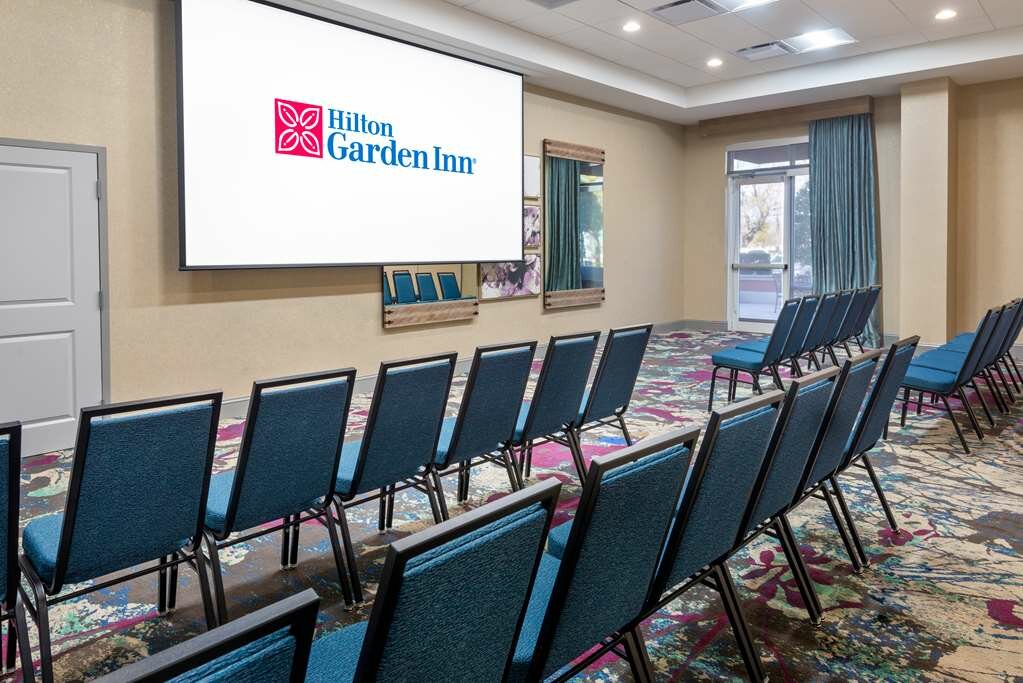 Фото Hilton Garden Inn Tampa/Riverview/Brandon