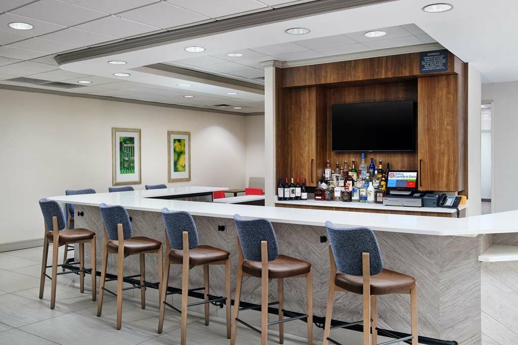 Фото Hilton Garden Inn Schaumburg