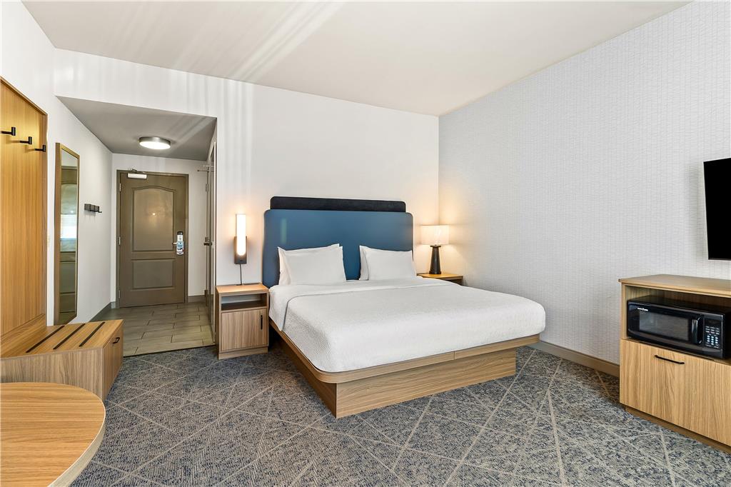 Фото Hampton Inn & Suites Merced