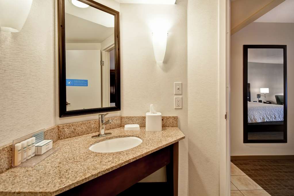 Фото Hampton Inn Overland Park, Ks