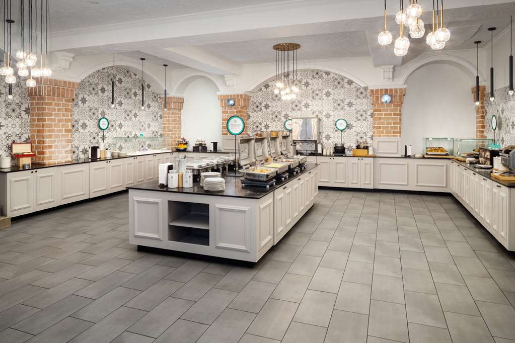 Фото Embassy Suites by Hilton Orlando North