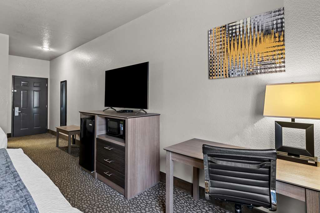 Фото Best Western Sherwood Inn & Suites