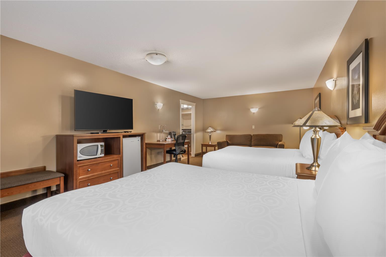 Фото Best Western Sicamous Inn