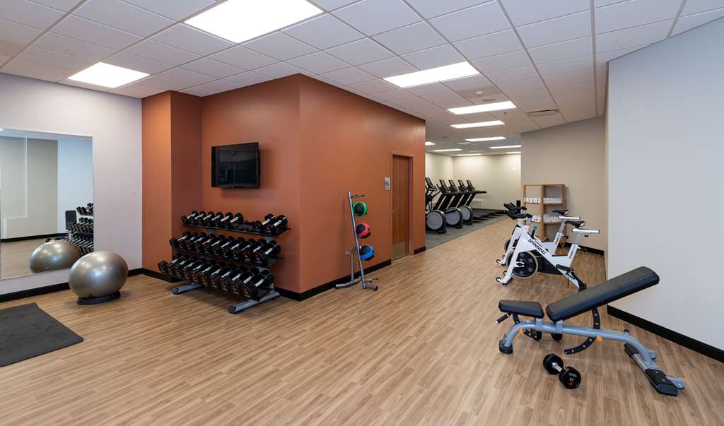 Фото DoubleTree by Hilton Madison East