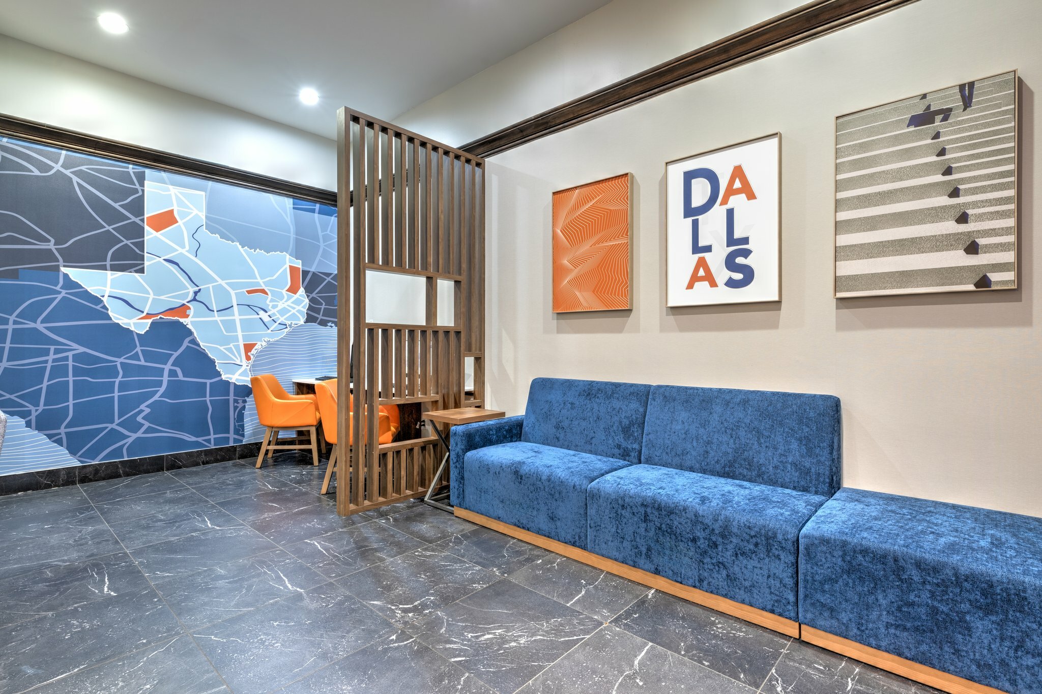 Фото Holiday Inn Express Dallas Downtown, an Ihg Hotel