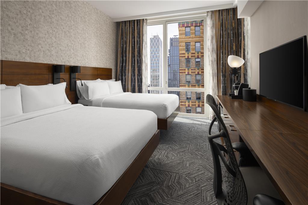 Фото Hilton Garden Inn New York/Midtown Park Avenue