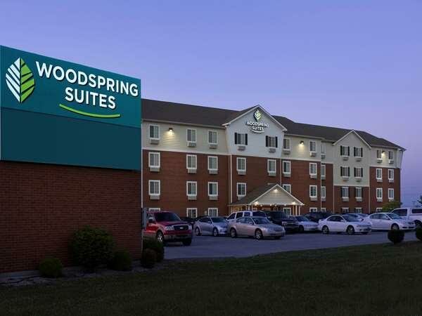 Фото WoodSpring Suites Louisville Clarksville