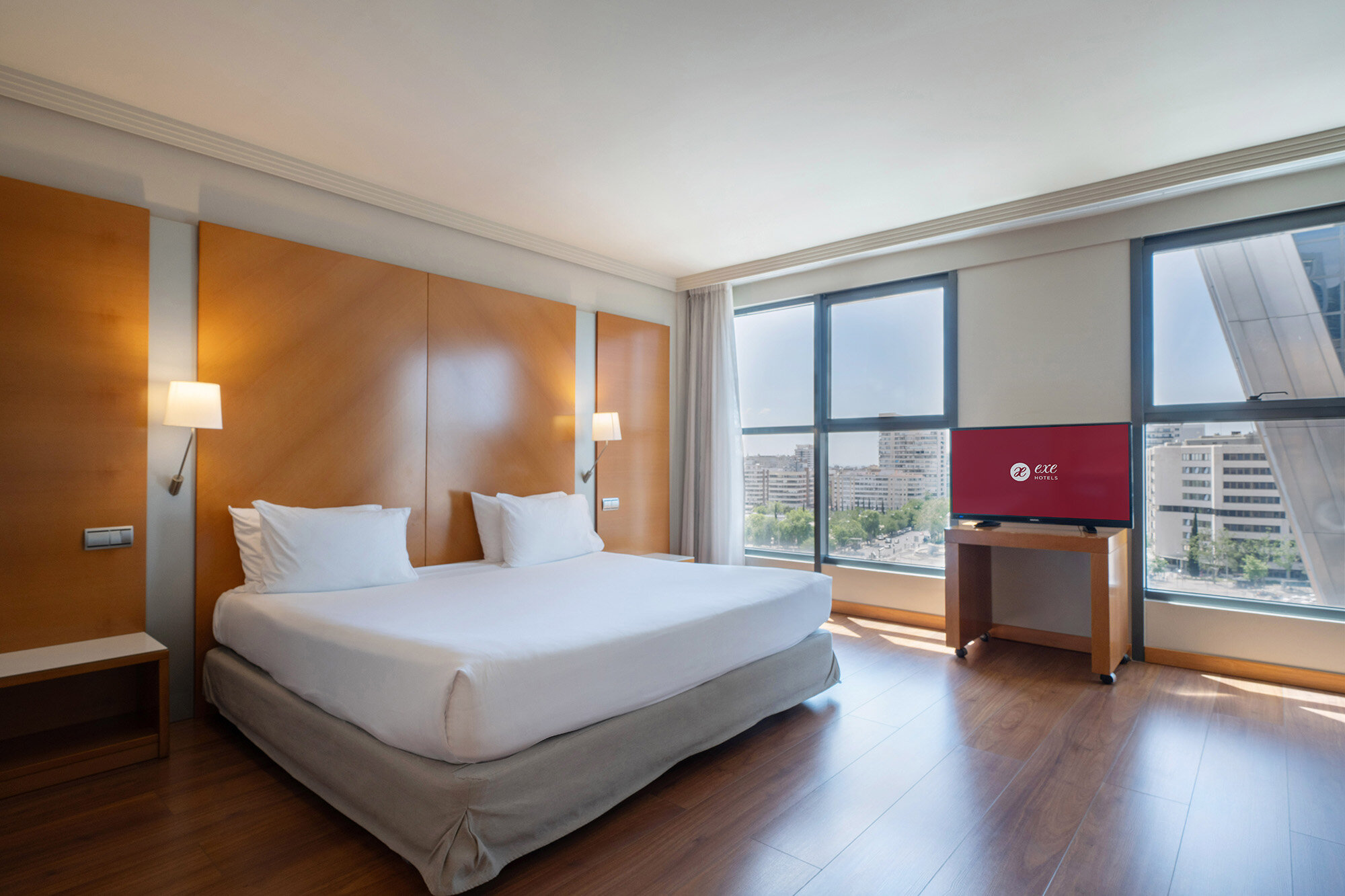 Фото Hotel Exe Plaza