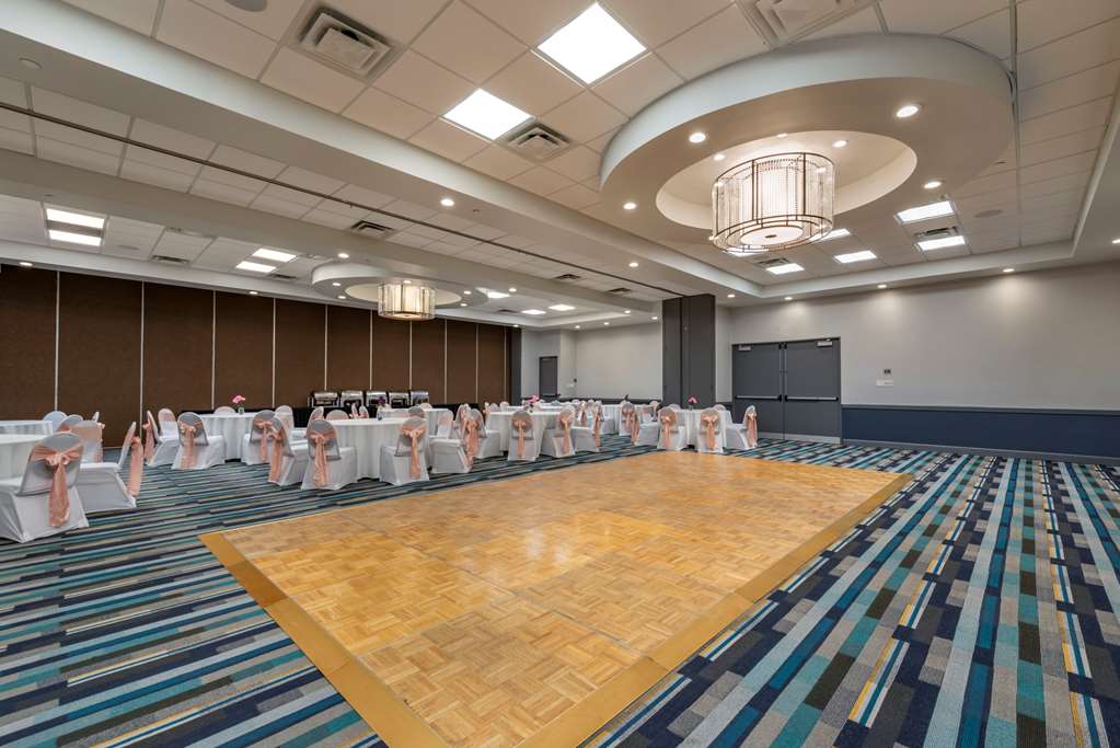 Фото Best Western Premier Denver East