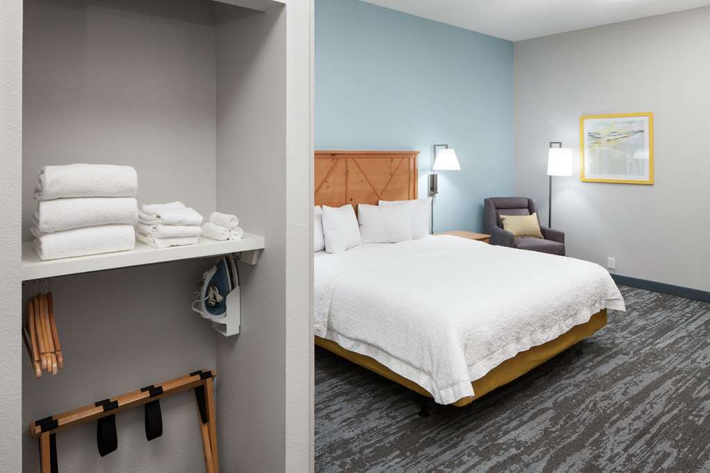 Фото Hampton Inn Austin Nw