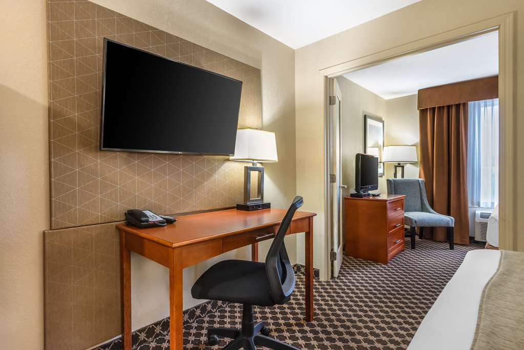 Фото Best Western Strathmore Inn