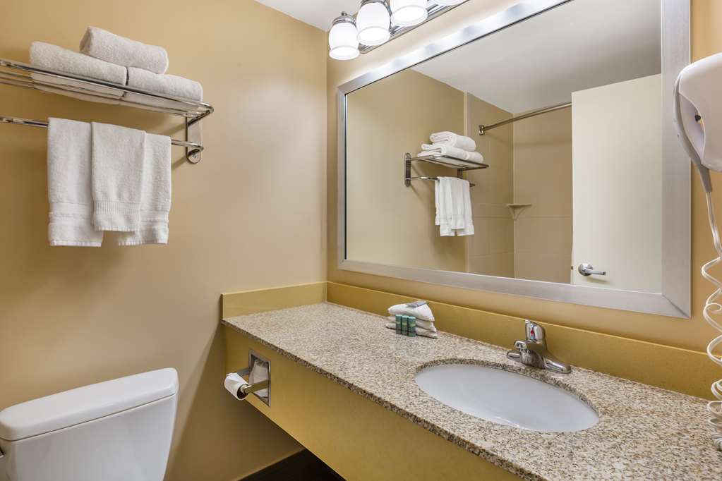 Фото Best Western Braintree Inn