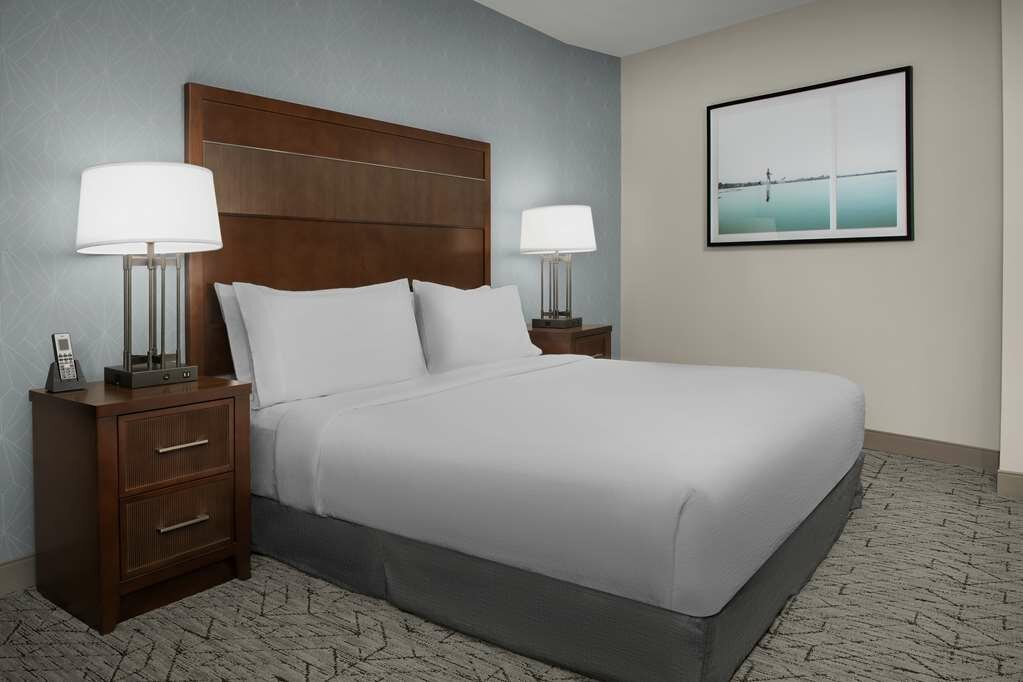 Фото Embassy Suites Springfield