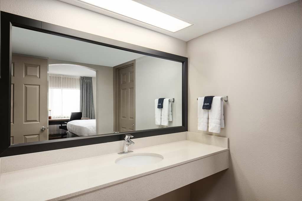 Фото Best Western Plus King's Inn & Suites