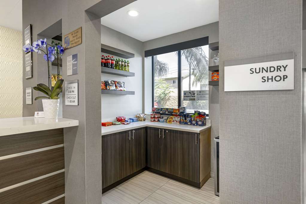 Фото Best Western Plus Gardena Inn & Suites