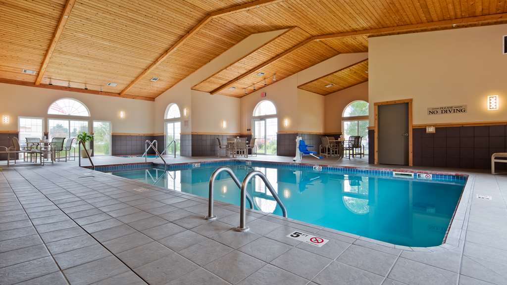 Фото Best Western Plus Menomonie Inn & Suites