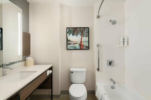 Гостиница Hilton Garden Inn Tallahassee в Таллахасси