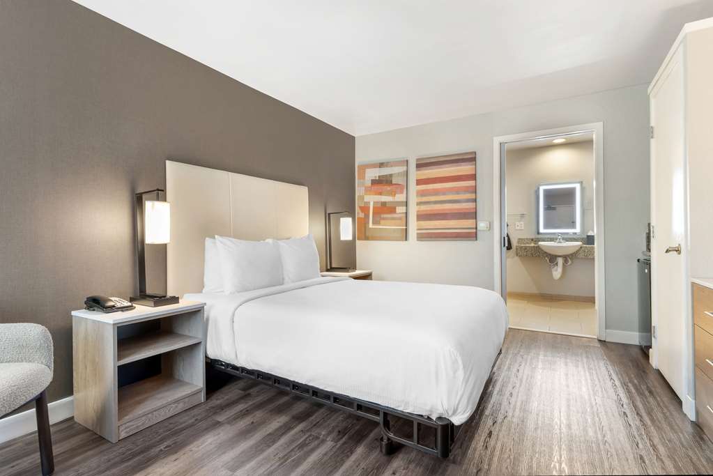 Фото Best Western Plus Rancho Cordova Inn