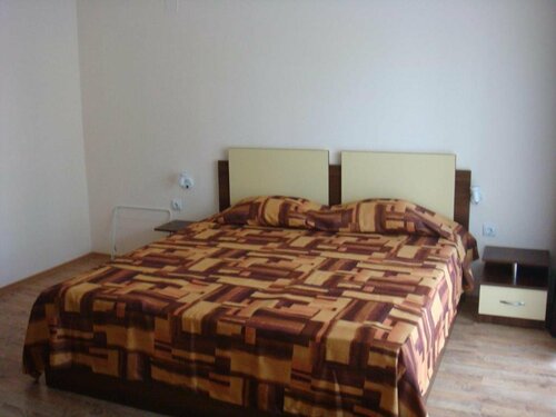 Гостиница Guest House Byki в Елените