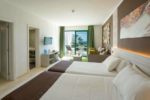 Гостиница Galeon Playa в Коста-Тегисе
