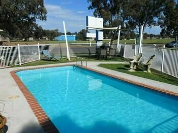 Гостиница Parkes Federation Motel в Парксе