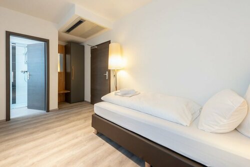 Гостиница Hotel in Laisen в Ройтлингене