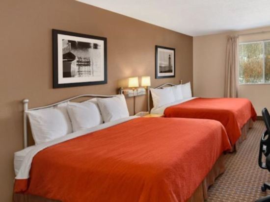 Фото Travelodge Suites by Wyndham Moncton