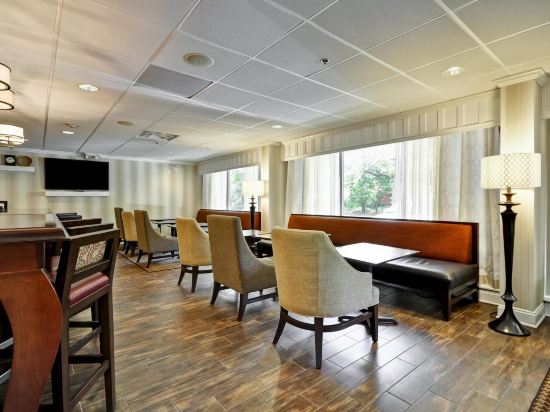 Фото Hampton Inn Charleston/Mount Pleasant-Patriots Point