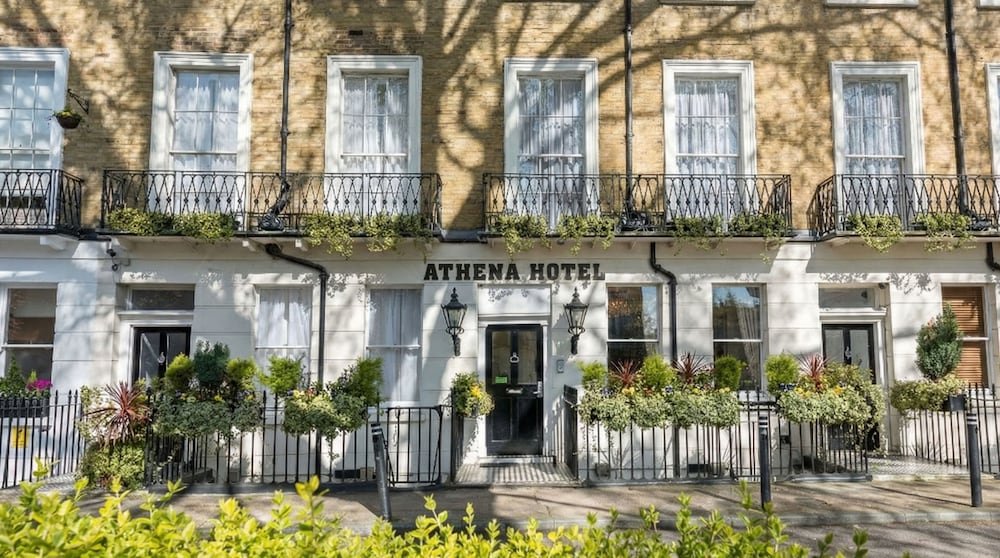 Фото Athena