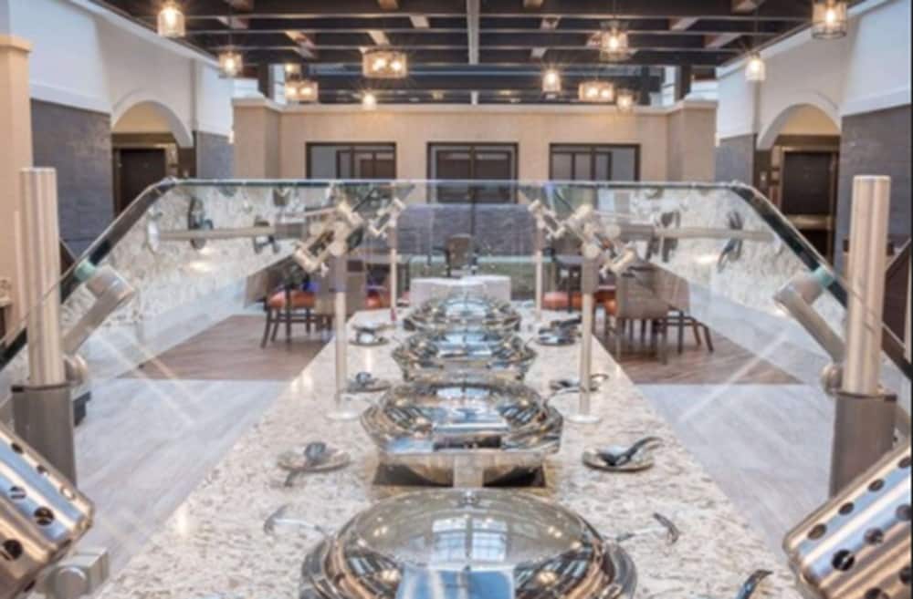 Фото Drury Plaza Hotel St. Paul Downtown