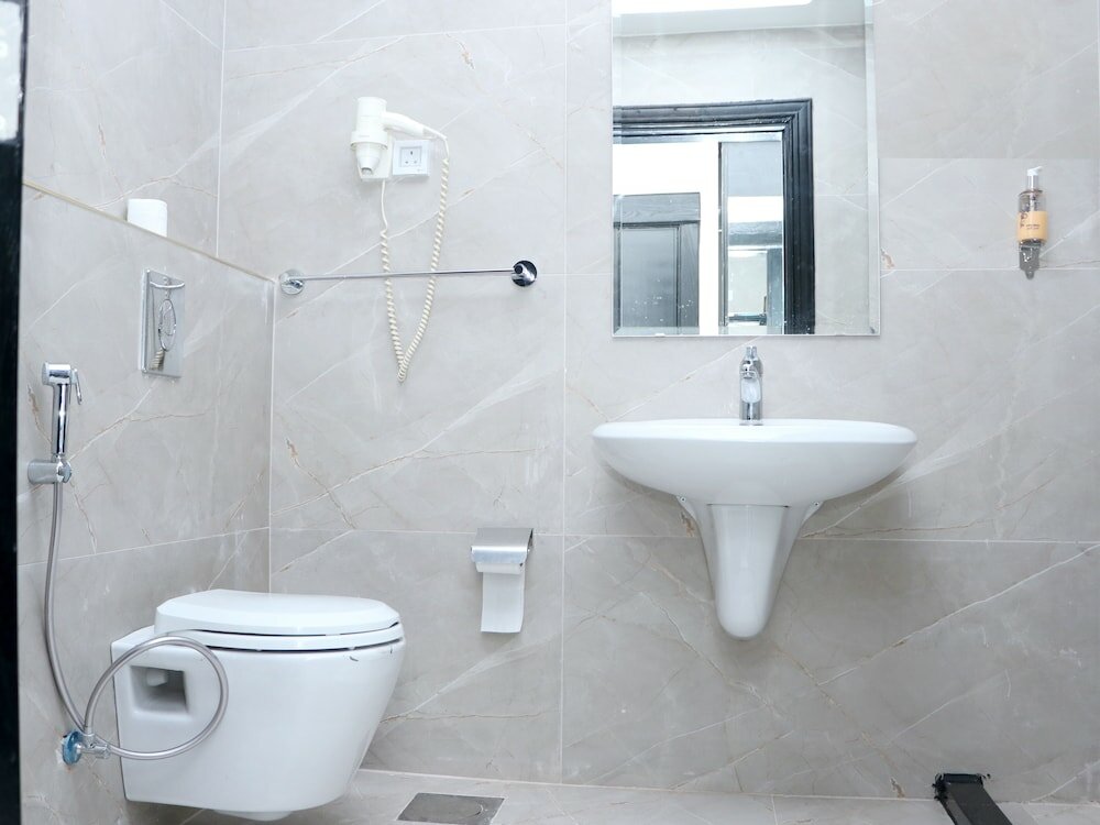 Фото Raed Hotel Suites