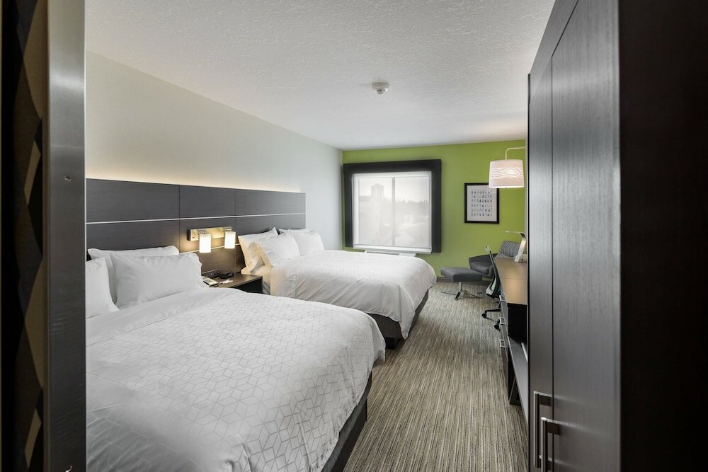 Фото Holiday Inn Express & Suites Brandon, an Ihg Hotel