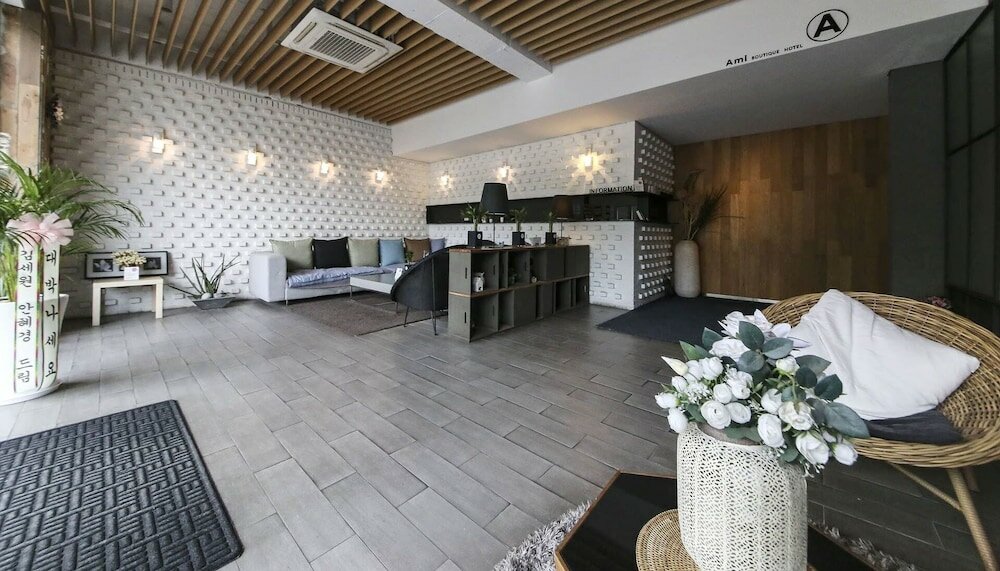 Фото Yongin Army Boutique