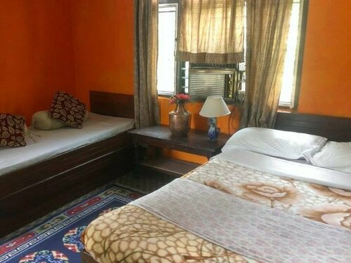 Гостиница Kiwi Backpackers Hostel Pokhara в Гандаки