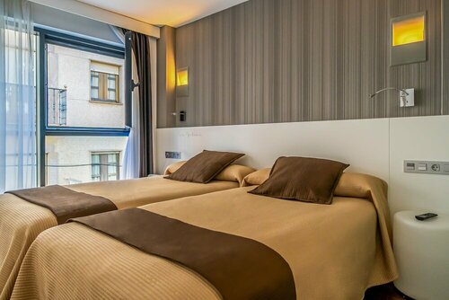 Внешний вид отеля Hotel Apolonia в Сории, фото 1