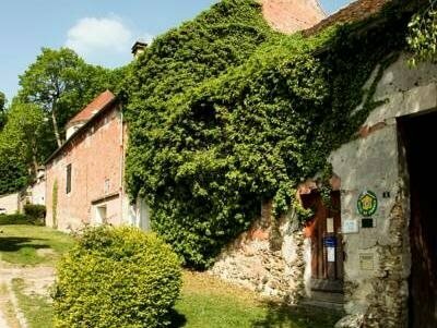 Гостиница La Ferme Rose в Мант-ла-Жоли