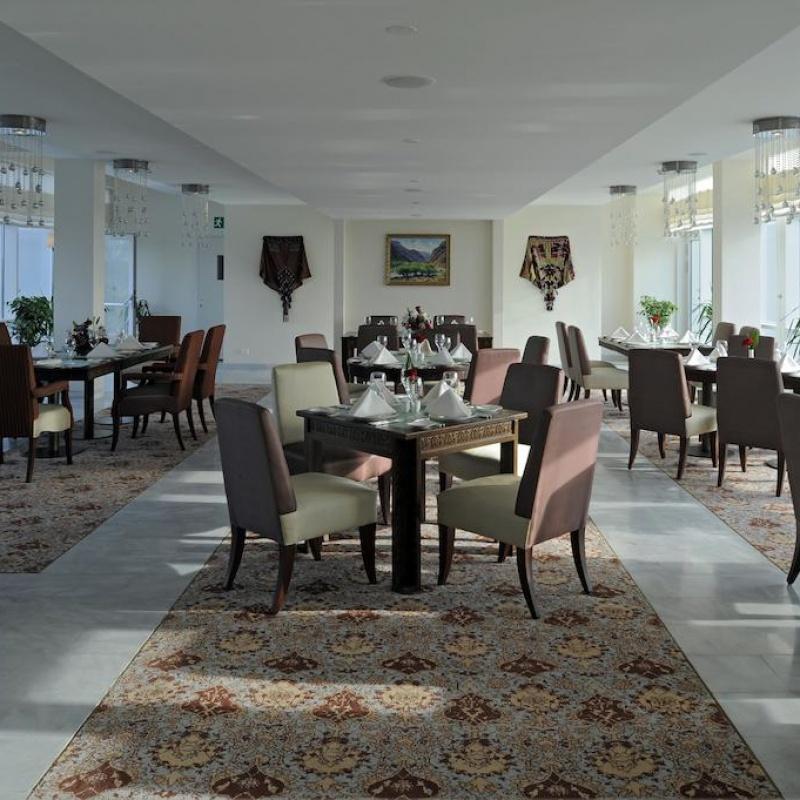 Фото Dushanbe Serena Hotel