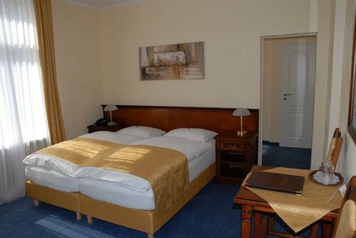 Гостиница Baden Hotel Bonn в Весселинге
