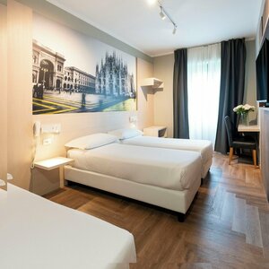 отель Kleos Hotel Milano