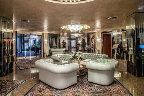 Гостиница Hotel Leonardo Da Vinci в Сассари