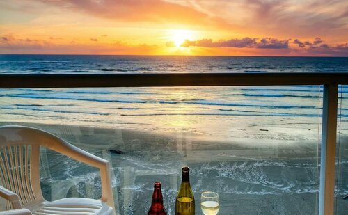 Гостиница Elizabeth Oceanfront Suites в Ньюпорте