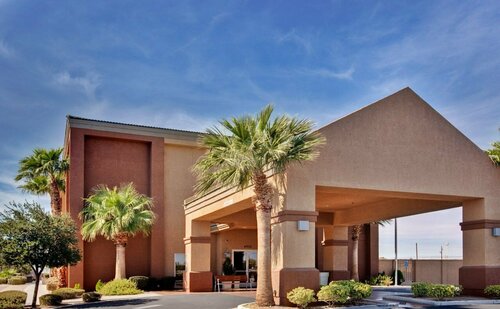 Гостиница Holiday Inn Express Las Vegas-Nellis, an Ihg Hotel в Норт-Лас-Вегасе