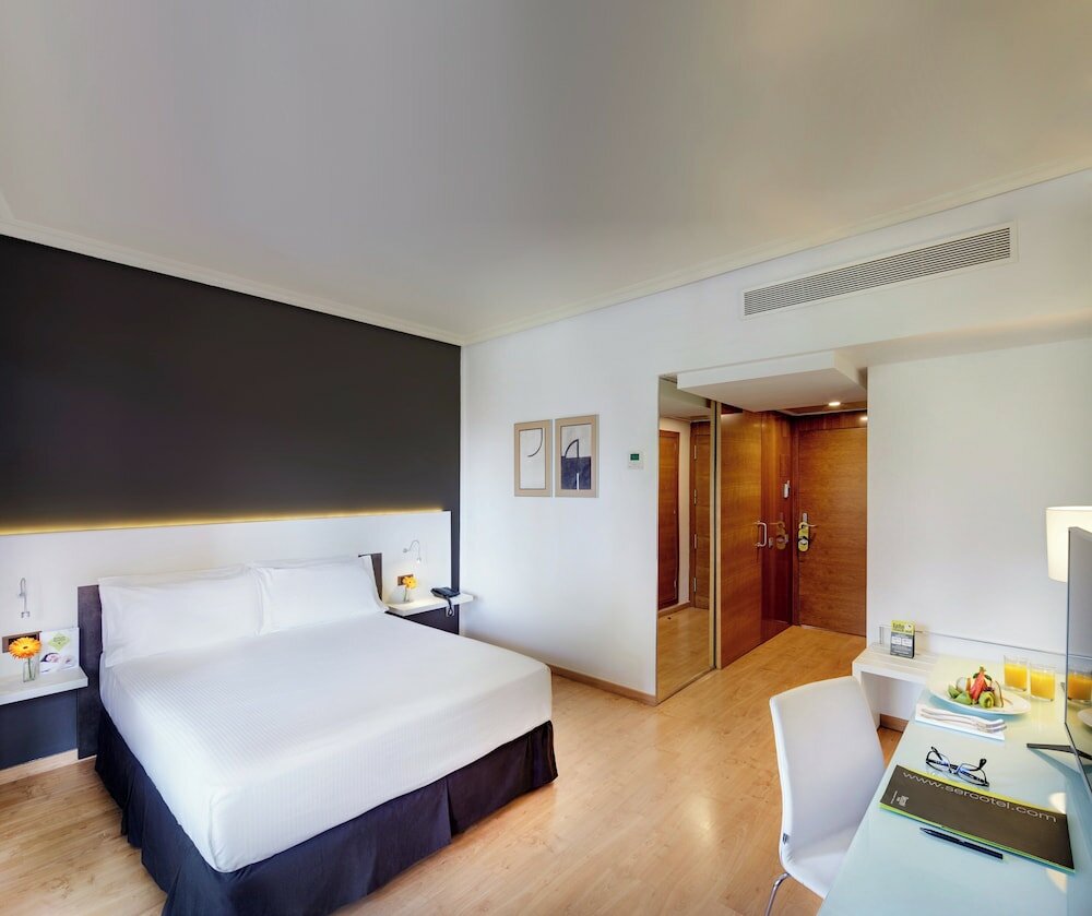Фото Sercotel Gran Hotel Zurbarán